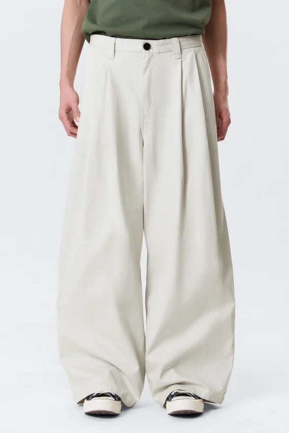 Otis Baggy Pleated Twill Chinos – Light Beige Otis Baggy Pleated Twill Chinos – Light Beige
