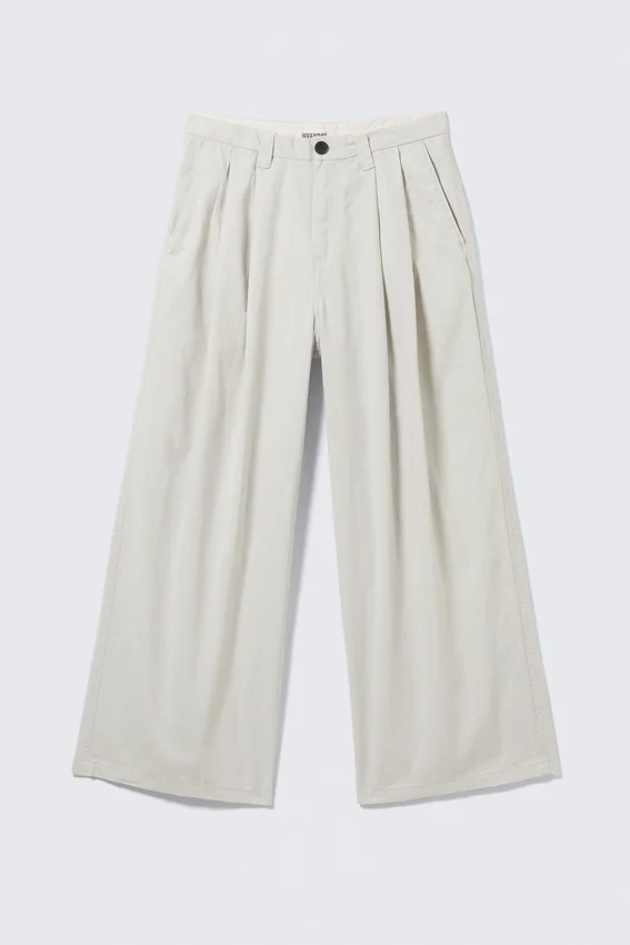 Otis Baggy Pleated Twill Chinos – Light Beige Otis Baggy Pleated Twill Chinos – Light Beige
