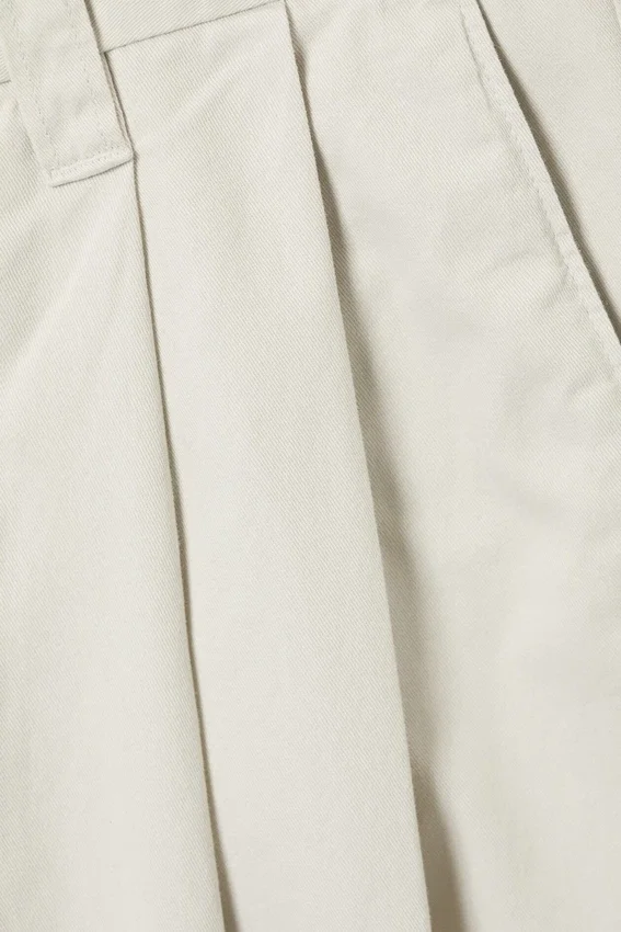 Otis Baggy Pleated Twill Chinos – Light Beige Otis Baggy Pleated Twill Chinos – Light Beige