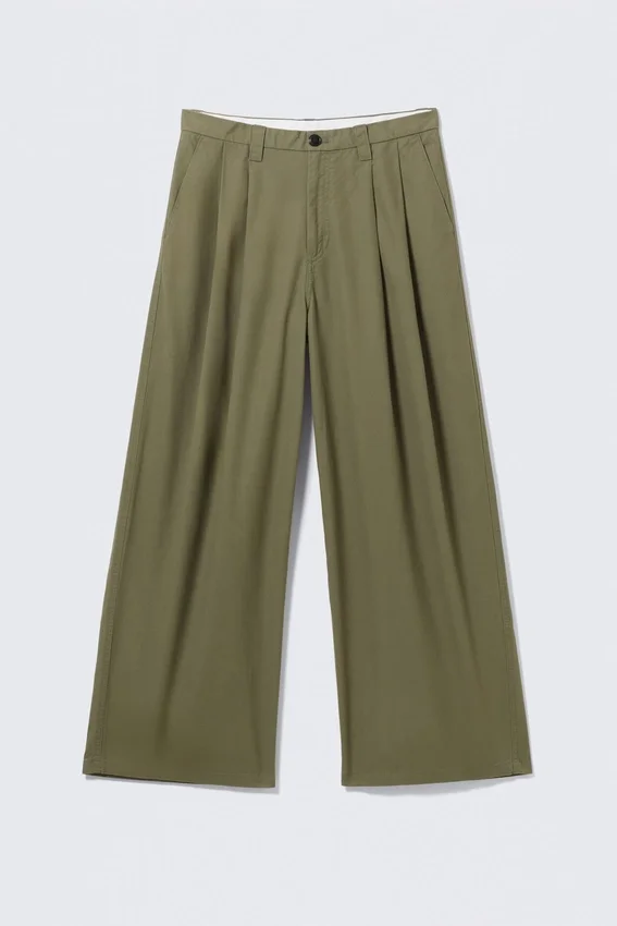 Otis Oversized Pleated Cotton Twill Chinos – Khaki Green Otis Oversized Pleated Cotton Twill Chinos – Khaki Green