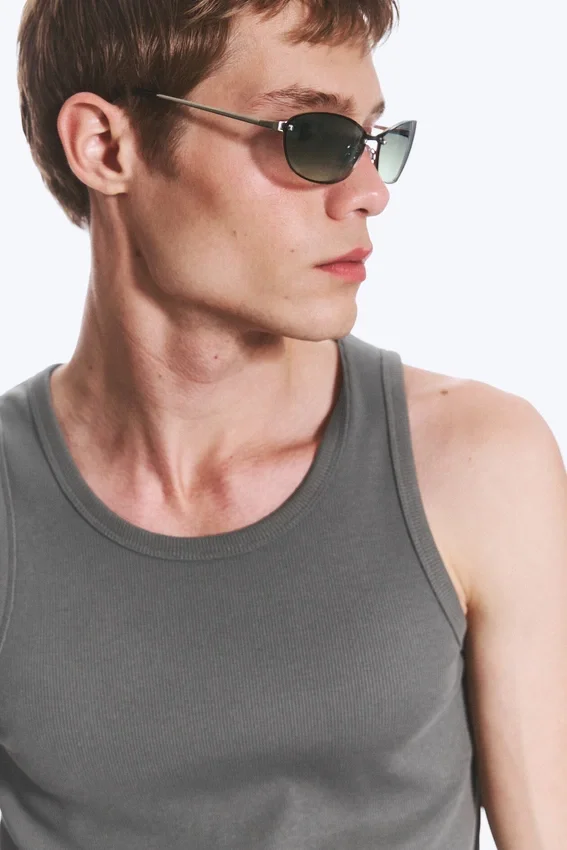 Oval Metal Frame Unisex Sunglasses – Dark Green Oval Metal Frame Unisex Sunglasses – Dark Green