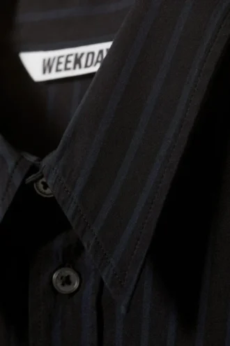 Oversized Button-Up Poplin Shirt – Black – Dark Blue Stripes