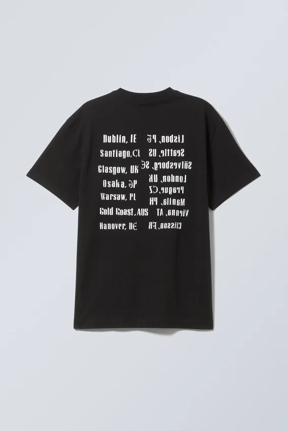 Oversized Graphic Printed T-Shirt – World Tour Oversized Graphic Printed T-Shirt – World Tour