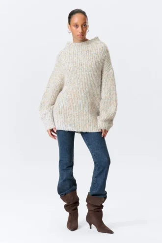 Oversized Knitted Turtleneck Sweater – White – Multicoloured