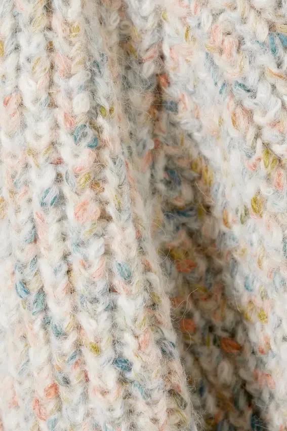 Oversized Knitted Turtleneck Sweater – White – Multicoloured Oversized Knitted Turtleneck Sweater – White – Multicoloured