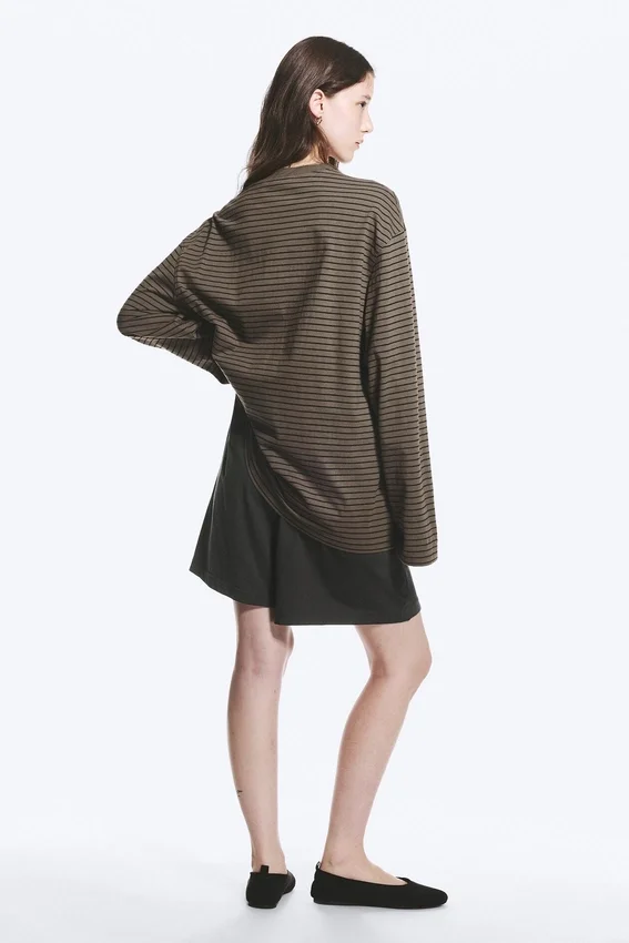 Oversized Long Sleeve T-Shirt – Dark Mole Oversized Long Sleeve T-Shirt – Dark Mole