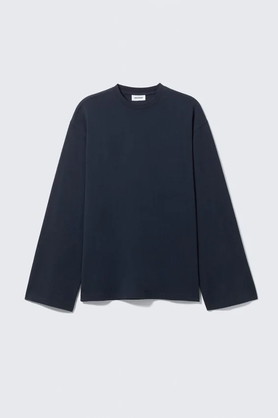 Oversized Long Sleeve T-Shirt – Dark Navy Blue Oversized Long Sleeve T-Shirt – Dark Navy Blue