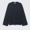 Oversized Long Sleeve T-Shirt – Dark Navy Blue Oversized Long Sleeve T-Shirt – Dark Navy Blue