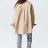 Oversized Long-Sleeved Shirt – Striped Beige Oversized Long-Sleeved Shirt – Striped Beige