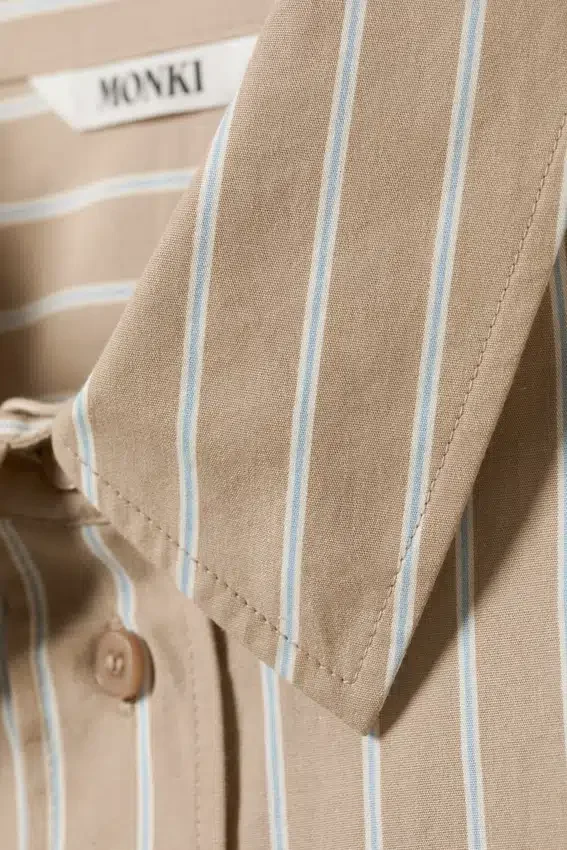 Oversized Long-Sleeved Shirt – Striped Beige Oversized Long-Sleeved Shirt – Striped Beige