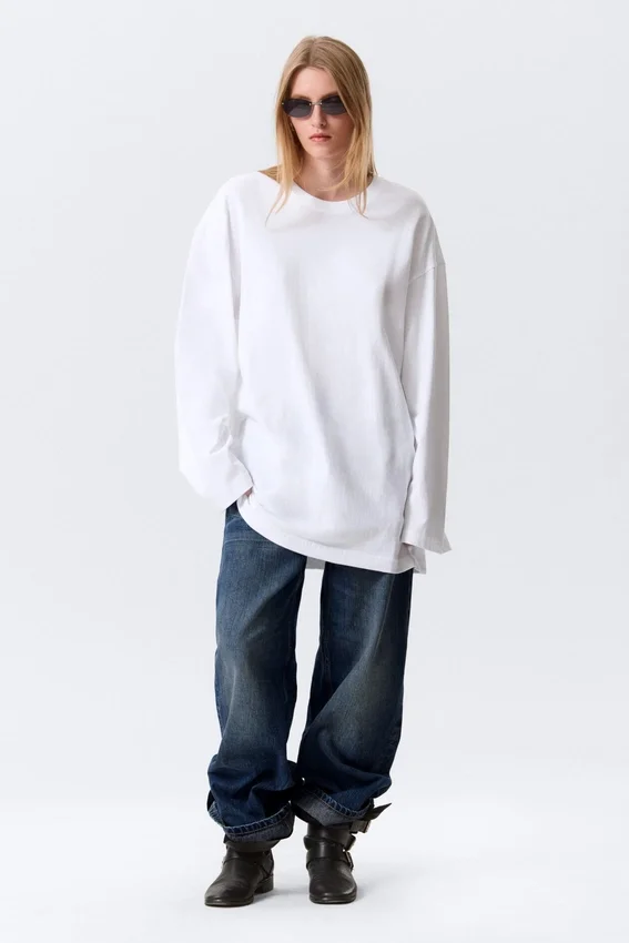 Oversized Long-Sleeved T-Shirt Dress – White Oversized Long-Sleeved T-Shirt Dress – White