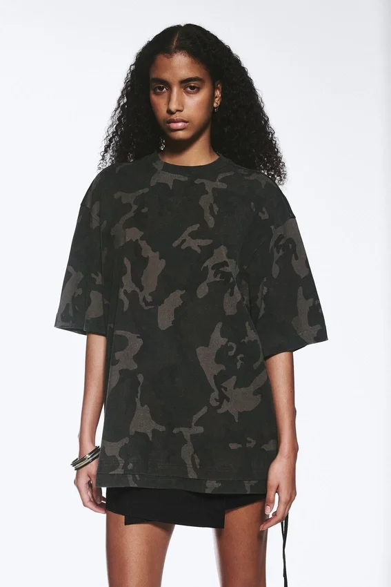 Oversized Printed Short-Sleeved T-Shirt – Khaki Green – Camouflage Oversized Printed Short-Sleeved T-Shirt – Khaki Green – Camouflage