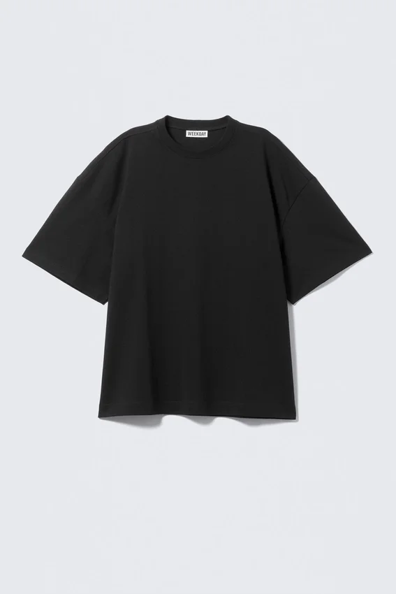 Oversized Short-Sleeved Cotton T-Shirt – Black Oversized Short-Sleeved Cotton T-Shirt – Black