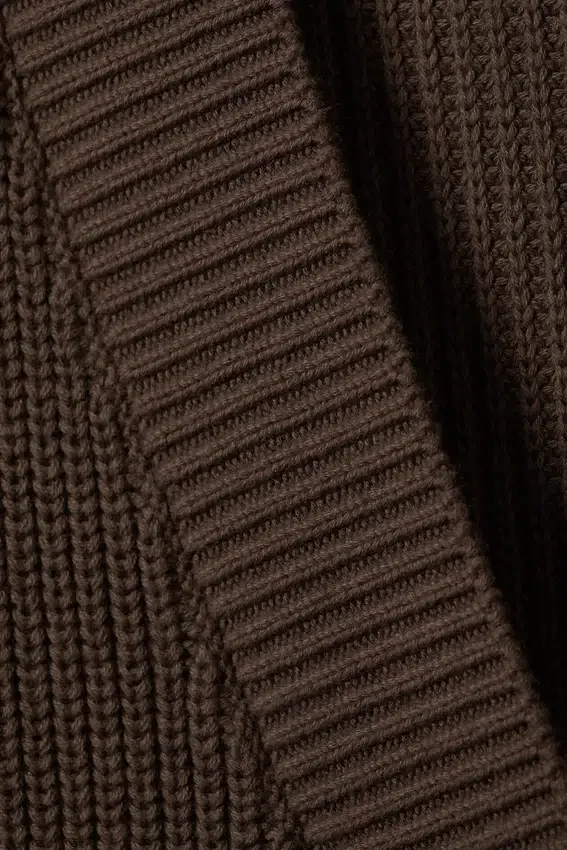 Oversized V-Neck Cotton Knit Cardigan – Dark Brown Oversized V-Neck Cotton Knit Cardigan – Dark Brown