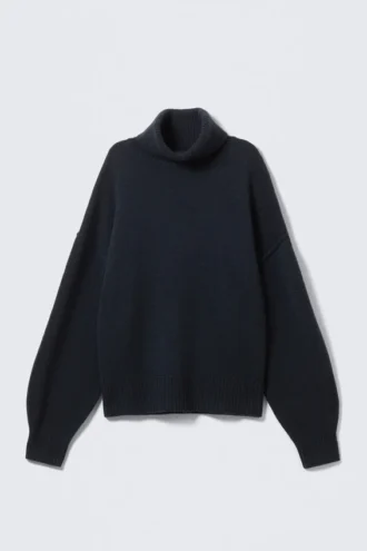 Oversized Wool Turtleneck Sweater – Dark Navy Blue