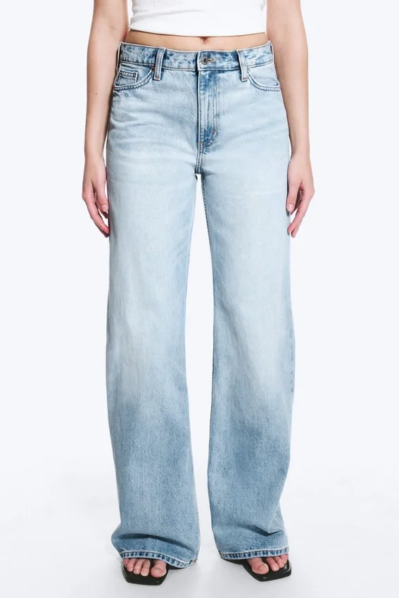 Paz Mid Rise Wide Jeans – Trot Blue – Light Blue Paz Mid Rise Wide Jeans – Trot Blue – Light Blue