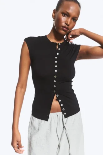 Pearl Button up Top – Black – Pearl Buttons Pearl Button up Top – Black – Pearl Buttons