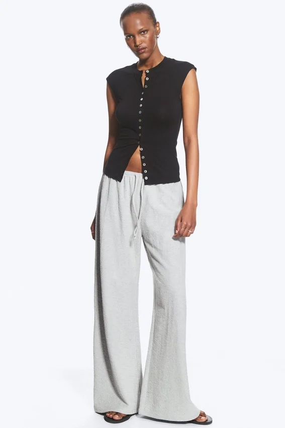 Pearl Button up Top – Black – Pearl Buttons Pearl Button up Top – Black – Pearl Buttons