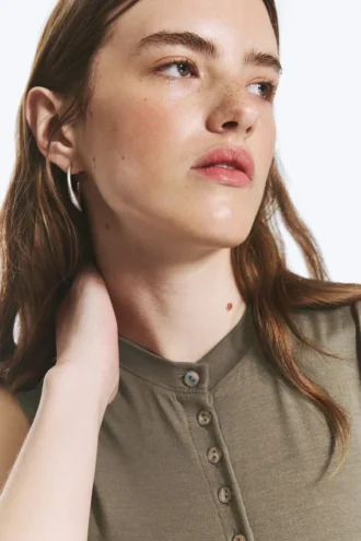 Pearl Button up Top – Dusty Grey