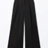 Pleated High Waist Wide Leg Suiting Trousers – Black Pleated High Waist Wide Leg Suiting Trousers – Black
