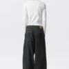 Pleated Loose Baggy Jeans – Emerald Rinse – Dark Blue Pleated Loose Baggy Jeans – Emerald Rinse – Dark Blue