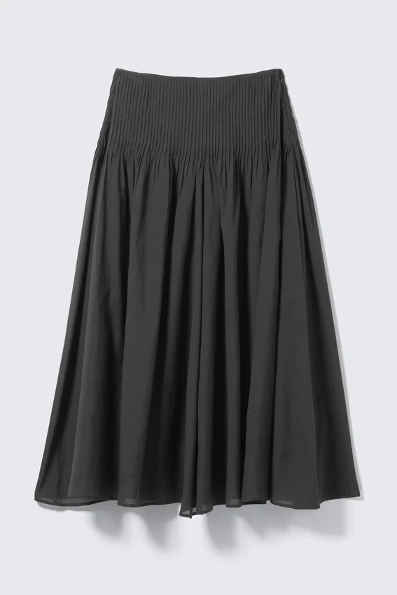 Pleated Mid Rise Maxi Skirt – Dark Grey Pleated Mid Rise Maxi Skirt – Dark Grey