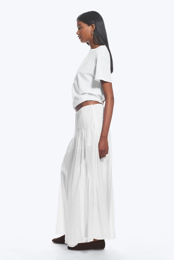 Pleated Mid Rise Maxi Skirt – White Pleated Mid Rise Maxi Skirt – White
