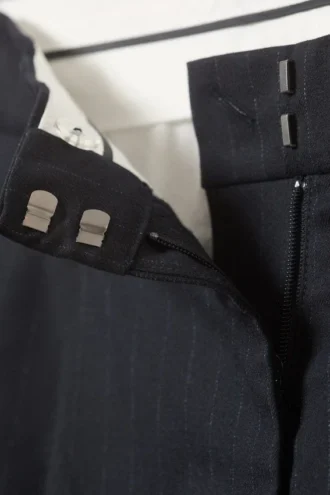 Pleated Wide-Leg Suiting Trousers – Dark Blue