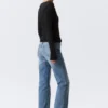 Plunging V-Neck Long-Sleeved Top – Black Plunging V-Neck Long-Sleeved Top – Black