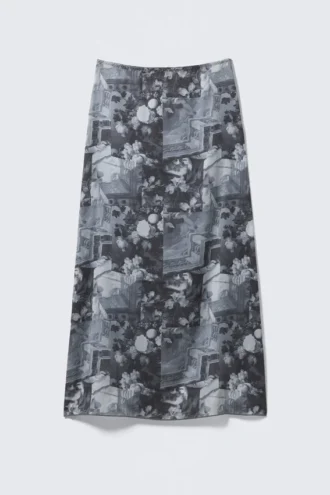 Printed Low Rise Maxi Skirt – Dark Grey – Collage Print Printed Low Rise Maxi Skirt – Dark Grey – Collage Print