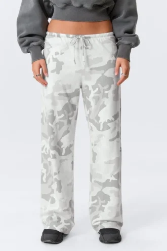 Printed Wide-Leg Pull-On Trousers – White – Camo