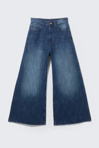 Rad Super Regular Waist Loose Wide Jeans – Blue Web – Medium Blue | Cheap Monday Gb Rad Super Regular Waist Loose Wide Jeans – Blue Web – Medium Blue | Cheap Monday Gb
