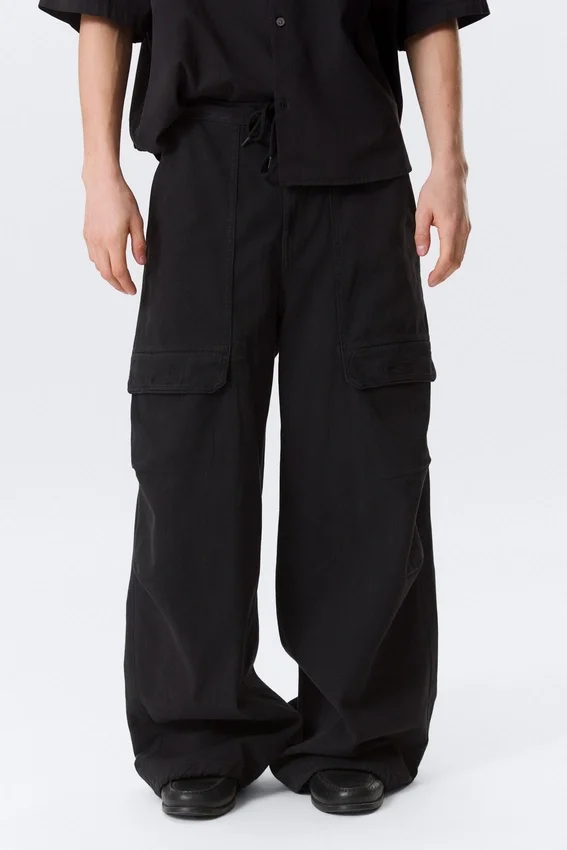 Rael Kade Parachute Trousers – Black Rael Kade Parachute Trousers – Black