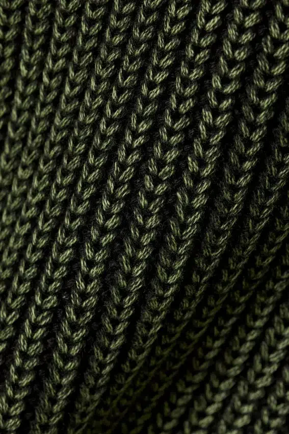 Regular Heavy Knit Sweater – Medium Green Regular Heavy Knit Sweater – Medium Green