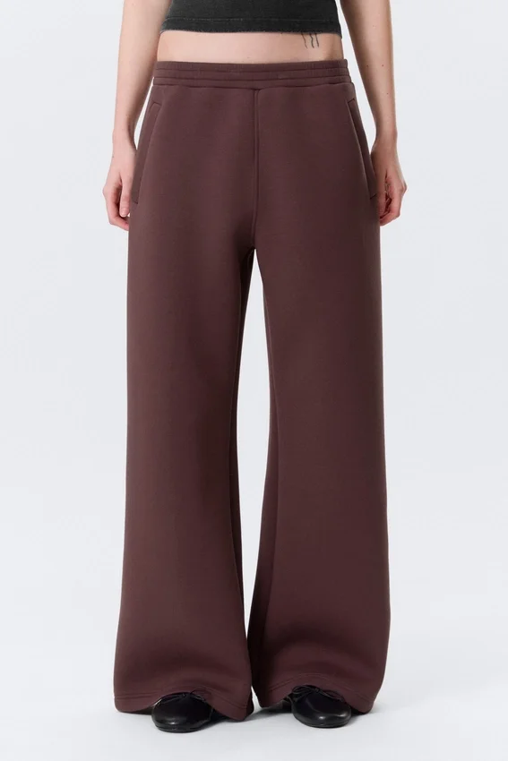Relaxed Barrel Leg Scuba Sweatpants – Burgundy Relaxed Barrel Leg Scuba Sweatpants – Burgundy