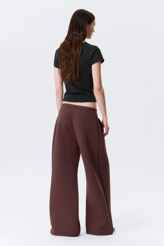 Relaxed Barrel Leg Scuba Sweatpants – Burgundy Relaxed Barrel Leg Scuba Sweatpants – Burgundy