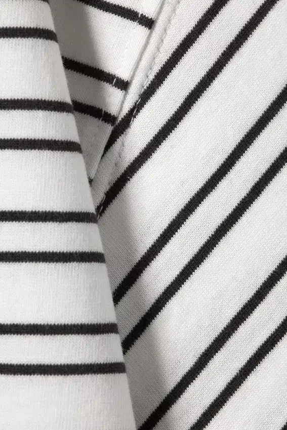 Relaxed Boxy Cotton T-Shirt – Striped White Relaxed Boxy Cotton T-Shirt – Striped White