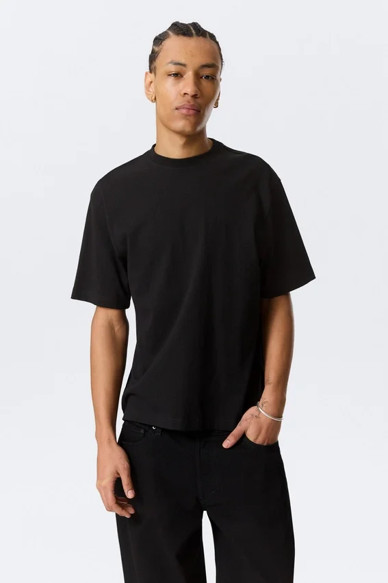 Relaxed Fit T-Shirt – Black Relaxed Fit T-Shirt – Black