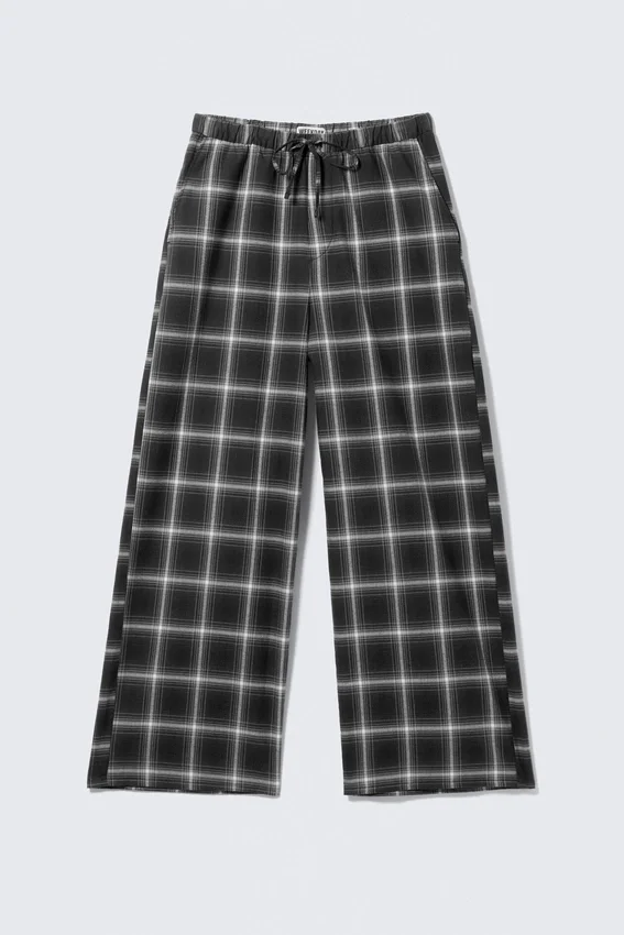 Relaxed Flannel Pyjama Trousers – Checked Black Relaxed Flannel Pyjama Trousers – Checked Black