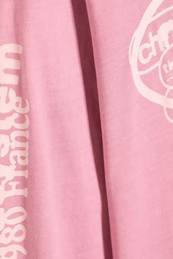 Relaxed Graphic Long-Sleeved T-Shirt – Pink – Logos Relaxed Graphic Long-Sleeved T-Shirt – Pink – Logos
