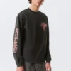 Relaxed Graphic Long-Sleeved T-Shirt – Washed Grey – Red Print Relaxed Graphic Long-Sleeved T-Shirt – Washed Grey – Red Print