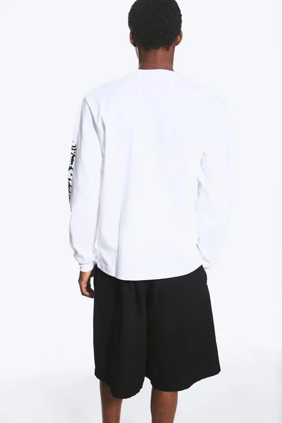 Relaxed Graphic Long-Sleeved T-Shirt – White – Synergy Relaxed Graphic Long-Sleeved T-Shirt – White – Synergy