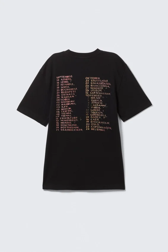 Relaxed Graphic Printed T-Shirt – Black – Dragon Gate Relaxed Graphic Printed T-Shirt – Black – Dragon Gate