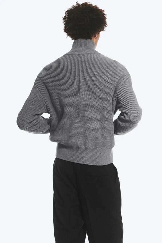 Relaxed High-Neck Zip Knit Cardigan – Light Dusty Grey Relaxed High-Neck Zip Knit Cardigan – Light Dusty Grey