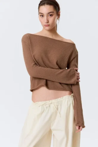Relaxed Knitted Boat-Neck Sweater – Brown