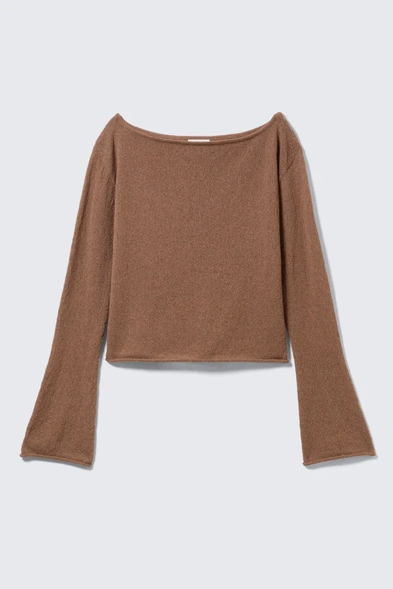 Relaxed Knitted Boat-Neck Sweater – Brown Relaxed Knitted Boat-Neck Sweater – Brown