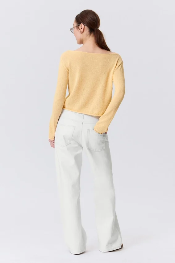 Relaxed Knitted Boat-Neck Sweater – Light Yellow Relaxed Knitted Boat-Neck Sweater – Light Yellow