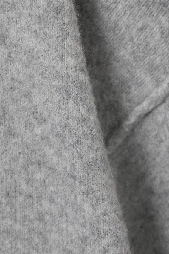 Relaxed Knitted Sweater – Grey Melange Relaxed Knitted Sweater – Grey Melange