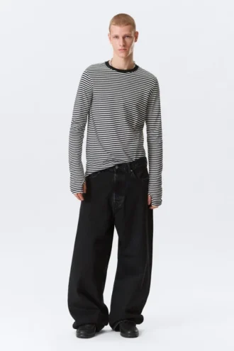 Relaxed Long-Sleeved Cotton T-Shirt – Black & White Stripes