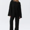 Relaxed Long-Sleeved Jersey Top – Black